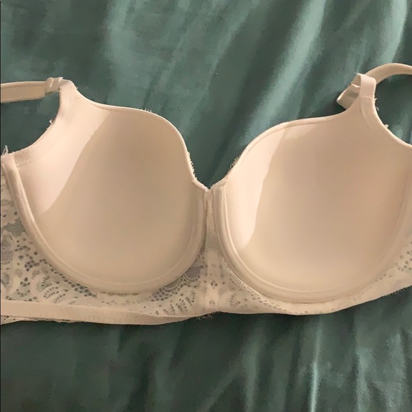 White lace bra - Picture 4 of 6